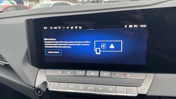 Vauxhall Astra Electric 54kWh Ultimate Sports Tourer Auto 5dr