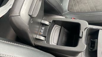 Vauxhall Grandland 1.5 Turbo D Ultimate SUV 5dr Diesel Auto Euro 6 (s/s) (130 ps)
