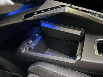 Peugeot 3008 73kWh GT Auto 5dr