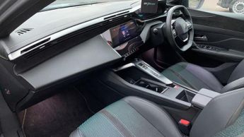 Peugeot 308 54kWh First Edition Auto 5dr