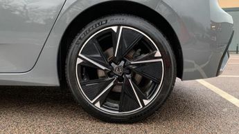 Peugeot 308 54kWh First Edition Auto 5dr