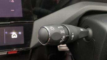 Peugeot 308 54kWh First Edition Auto 5dr