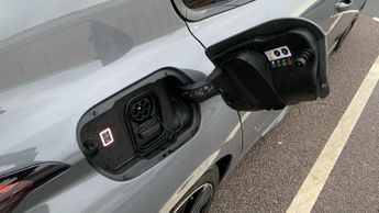 Peugeot 308 54kWh First Edition Auto 5dr