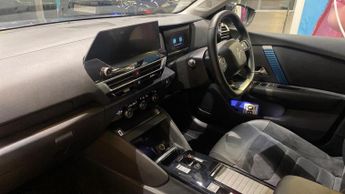 Citroen C4 50kWh Shine Plus Auto 5dr (7.4kW Charger)