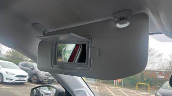 Peugeot 208 50kWh E-Style Auto 5dr (7.4kW Charger)