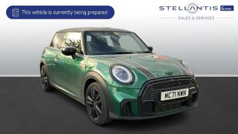 MINI Hatch 1.5 Cooper Sport Hatchback 3dr Petrol Manual Euro 6 (s/s) (136 p