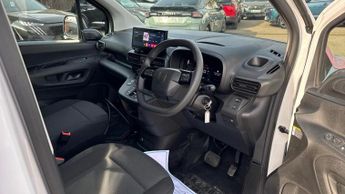 Citroen Berlingo 52kWh Enterprise M 5dr Electric Auto SWB (7.4kW Charger) (136 ps