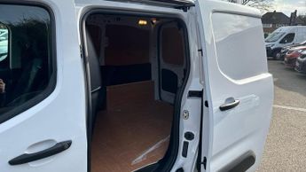 Citroen Berlingo 52kWh Enterprise M 5dr Electric Auto SWB (7.4kW Charger) (136 ps