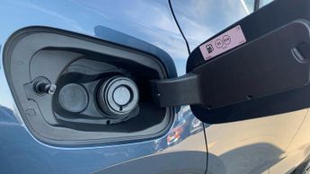 Volvo XC40 2.0 T4 Inscription Pro SUV 5dr Petrol Auto Euro 6 (s/s) (190 ps)