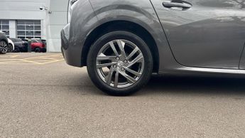 Peugeot 208 1.2 PureTech Active Premium Hatchback 5dr Petrol Manual Euro 6 (