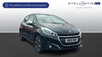 Peugeot 208 1.2 PureTech Tech Edition Hatchback 5dr Petrol Manual Euro 6 (s/