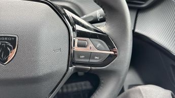 Peugeot 208 51kWh Allure Auto 5dr (7.4kW Charger)