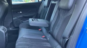 Peugeot 308 54kWh GT Hatchback 5dr Electric Auto (156 ps)