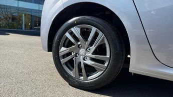 Peugeot 208 1.2 PureTech Active Premium Hatchback 5dr Petrol Manual Euro 6 (