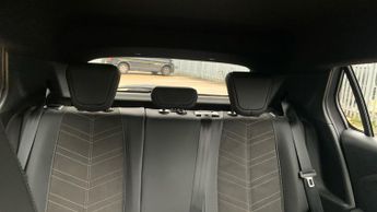 Vauxhall corsa-e 50kWh Ultimate Hatchback 5dr Electric Auto (136 ps)