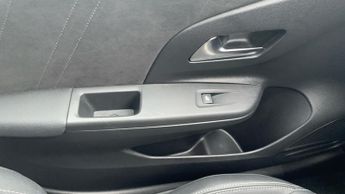 Vauxhall corsa-e 50kWh Ultimate Hatchback 5dr Electric Auto (136 ps)