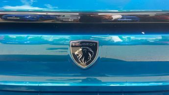 Peugeot 308 54kWh GT Hatchback 5dr Electric Auto (156 ps)