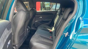Peugeot 308 54kWh GT Hatchback 5dr Electric Auto (156 ps)