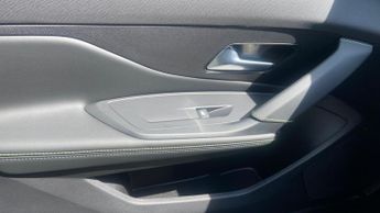 Peugeot 308 54kWh GT Hatchback 5dr Electric Auto (156 ps)