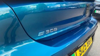 Peugeot 308 54kWh GT Hatchback 5dr Electric Auto (156 ps)
