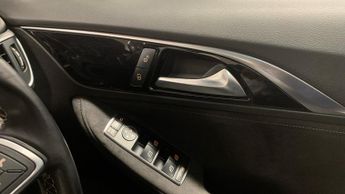 Infiniti Q30 2.0T Sport Hatchback 5dr Petrol DCT AWD Euro 6 (s/s) (211 ps)