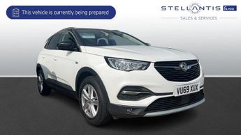 Vauxhall Grandland 1.2 Turbo Business Edition Nav SUV 5dr Petrol Auto Euro 6 (s/s) 