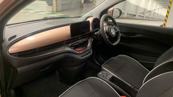 Fiat 500E 42kWh Hatchback 3dr Electric Auto (118 ps)