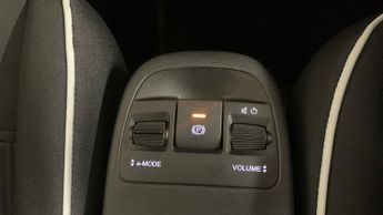 Fiat 500E 42kWh Hatchback 3dr Electric Auto (118 ps)