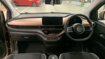 Fiat 500e 42kWh Hatchback 3dr Electric Auto (118 ps)