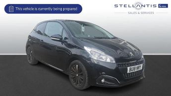 Peugeot 208 1.2 PureTech Black Edition Hatchback 3dr Petrol Manual Euro 6 (8