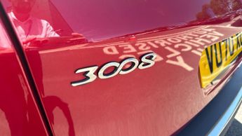 Peugeot 3008 SUV 1.6 13.2kWh GT SUV 5dr Petrol Plug-in Hybrid e-EAT 4WD Euro 6 (s