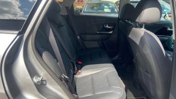 Kia Niro 1.6 GDi 8.9kWh 3 SUV 5dr Petrol Plug-in Hybrid DCT Euro 6 (s/s) 
