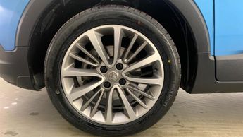 Vauxhall Crossland X 1.2 Turbo Griffin SUV 5dr Petrol Auto Euro 6 (s/s) (130 ps)