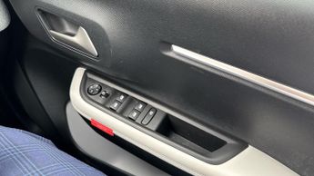 Citroen C3 44kWh MAX Hatchback 5dr Electric Auto (7.4kW Charger) (113 ps)