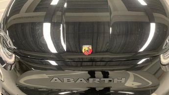 Abarth 500e 42kWh Hatchback 3dr Electric Auto (155 ps)