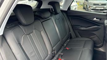 Vauxhall Grandland X 1.6 13.2kWh Elite Nav SUV 5dr Petrol Plug-in Hybrid Auto 4WD Eur