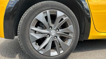 Peugeot 208 50kWh Allure Premium + Hatchback 5dr Electric Auto (7.4kW Charge