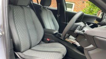 Peugeot 2008 1.2 PureTech Allure SUV 5dr Petrol EAT Euro 6 (s/s) (130 ps)