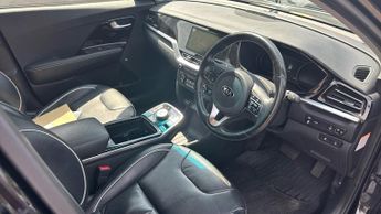 Kia niro 64kWh 4 SUV 5dr Electric Auto (201 bhp)