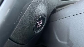 Vauxhall Crossland 1.2 Turbo Ultimate SUV 5dr Petrol Auto Euro 6 (s/s) (130 ps)