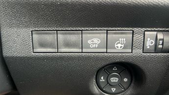 Citroen C4 50kWh e-series Hatchback 5dr Electric Auto (7.4kW Charger) (136 