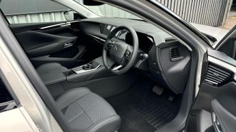 DS Automobiles Ds 4 1.2 MHEV Pallas Hatchback 5dr Petrol Hybrid e-DSC Euro 6 (s/s) (