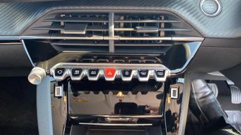 Peugeot 208 50kWh E-Style Hatchback 5dr Electric Auto (7.4kW Charger) (136 p