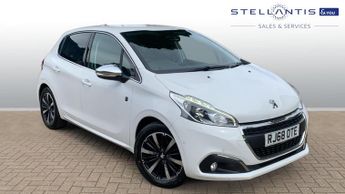 Peugeot 208 1.2 PureTech Tech Edition Hatchback 5dr Petrol Manual Euro 6 (s/
