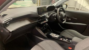 Peugeot 208 1.2 PureTech MHEV Allure Hatchback 5dr Petrol Hybrid e-DSC Euro 