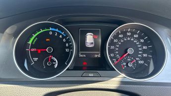 Volkswagen golf e-Golf Hatchback 5dr Electric Auto (115 ps)