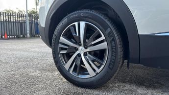 Peugeot 3008 SUV 1.2 PureTech MHEV Allure Premium + SUV 5dr Petrol Hybrid e-DSC E