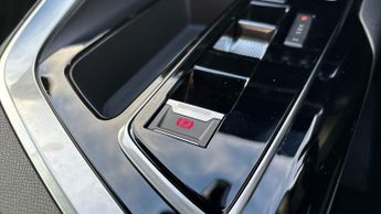 Peugeot 3008 SUV 1.2 HYBRID Allure Premium + SUV 5dr Petrol Hybrid e-DSC6 Euro 6 