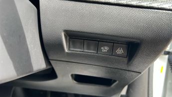 Peugeot 2008 50kWh GT SUV 5dr Electric Auto (136 ps)