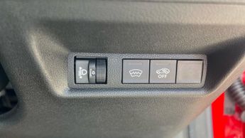 Fiat 600 1.2 MHEV SUV 5dr Petrol Hybrid e-DCT Euro 6 (s/s) (100 ps)